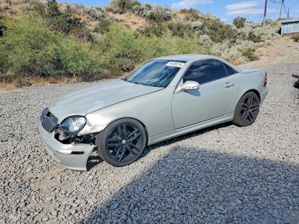 64496216 :رقم المزاد ، WDBKK65F42F266638 vin ، 2002 Mercedes-benz Slk مزاد بيع