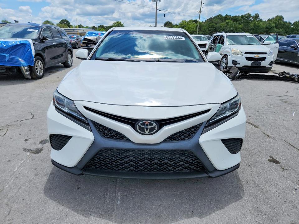 Aukcja sprzedaży 2018 Toyota Camry, vin: 4T1B11HKXJU017721, numer aukcji: 62231356