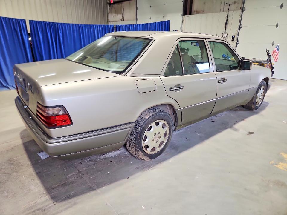 Aukcja sprzedaży 1995 Mercedes-benz E, vin: WDBEA32E8SC225845, numer aukcji: 65025826