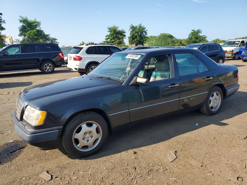 1995 Mercedes-benz E მანქანა იყიდება აუქციონზე, vin: WDBEB31E0SC240130, აუქციონის ნომერი: 64382396