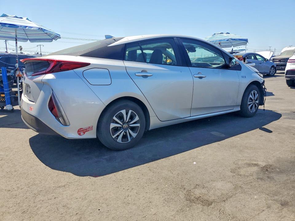 Продаж на аукціоні авто 2017 Toyota Prius Prime, vin: JTDKARFP7H3054078, номер лоту: 66637696