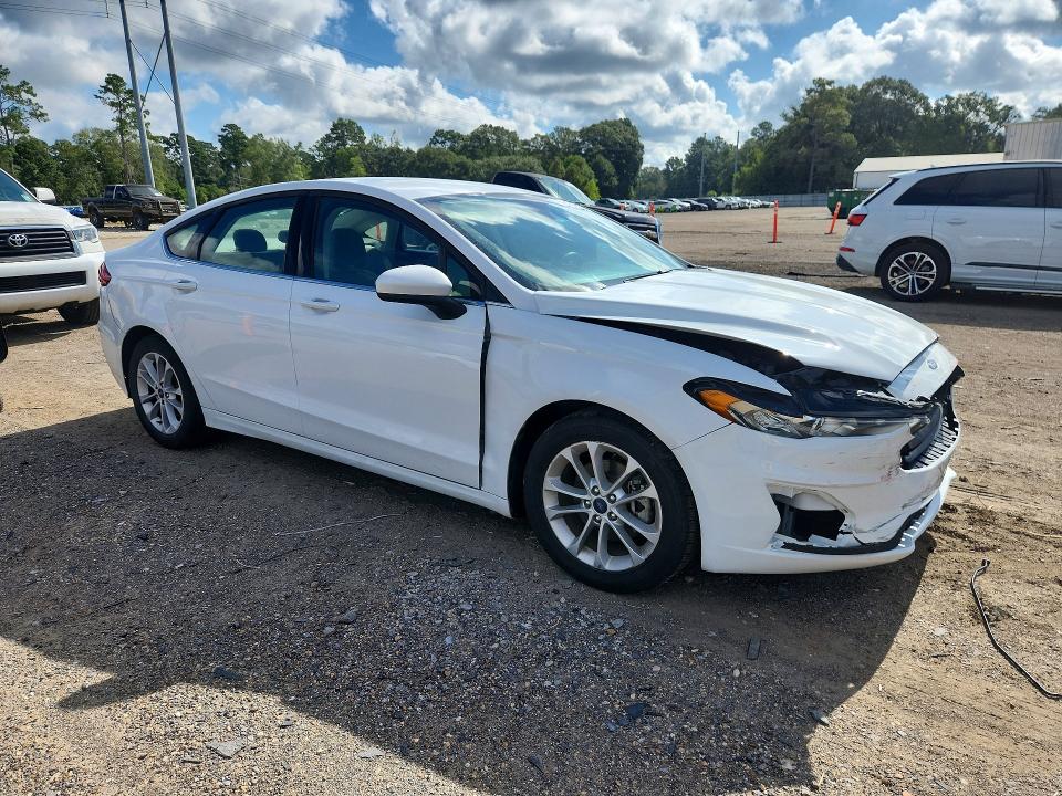 64804396 :رقم المزاد ، 3FA6P0HD7LR143714 vin ، 2020 Ford Fusion مزاد بيع
