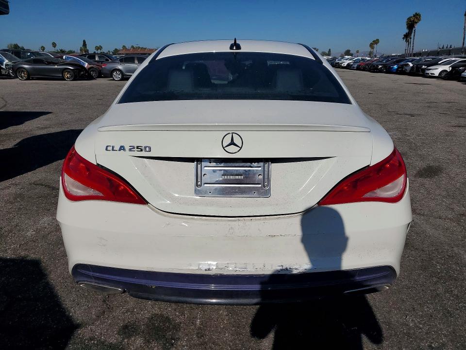 2018 Mercedes-benz Cla მანქანა იყიდება აუქციონზე, vin: WDDSJ4EB2JN571670, აუქციონის ნომერი: 65500106
