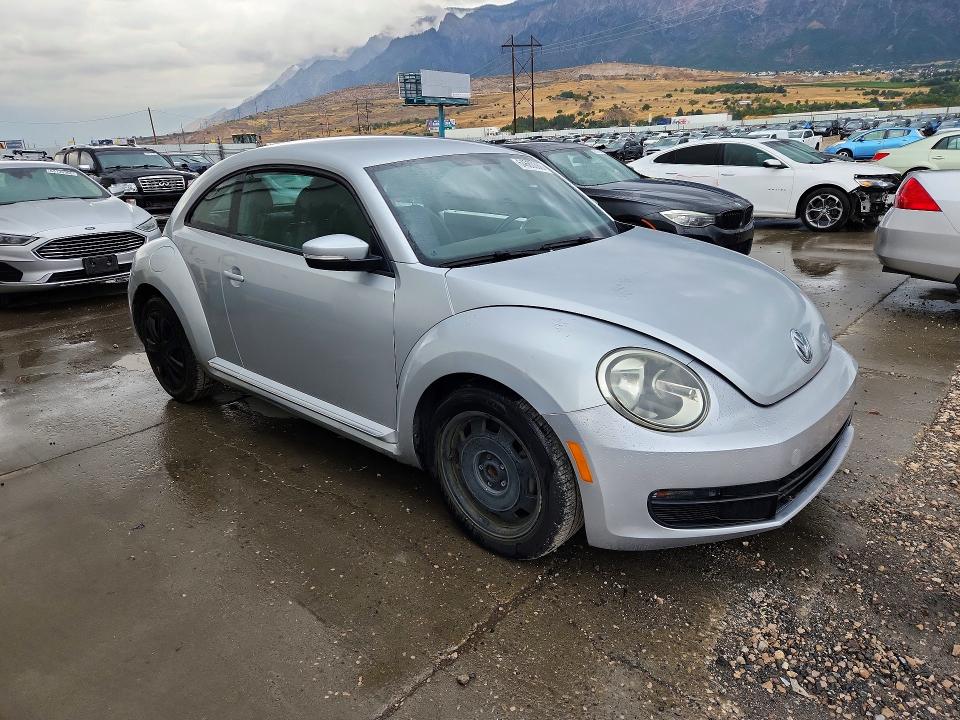 Продаж на аукціоні авто 2012 Volkswagen Beetle, vin: 3VWJP7AT3CM618607, номер лоту: 64680366