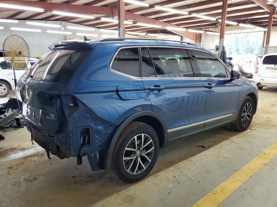 62724356 :رقم المزاد ، 3VV2B7AX8JM192663 vin ، 2018 Volkswagen Tiguan مزاد بيع