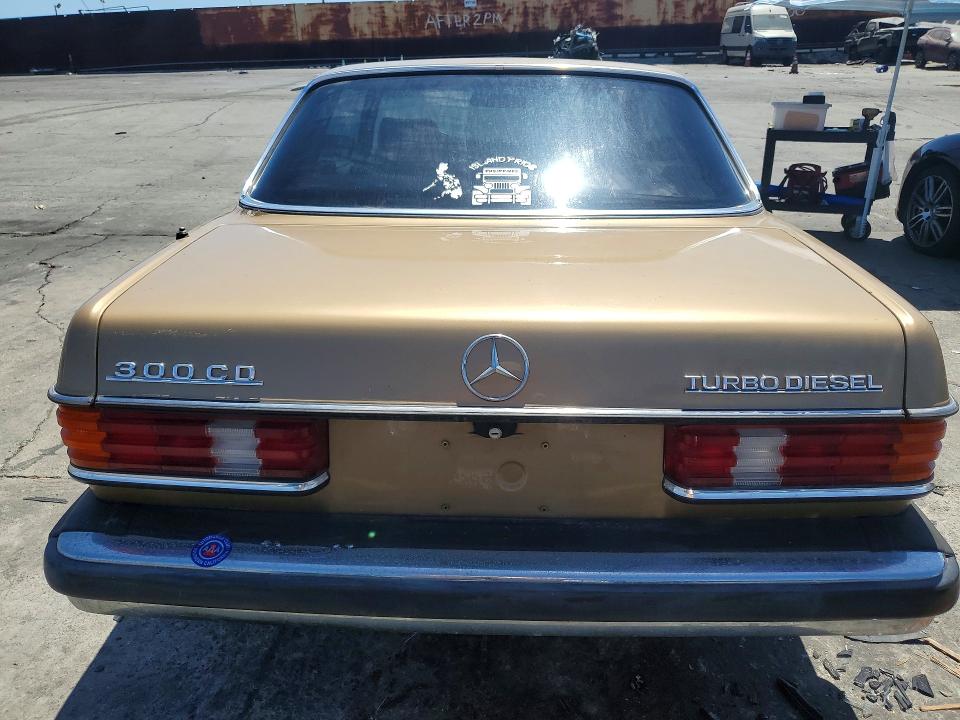 67355296 :رقم المزاد ، WDBAB53AXDB003870 vin ، 1983 Mercedes-benz 300 مزاد بيع