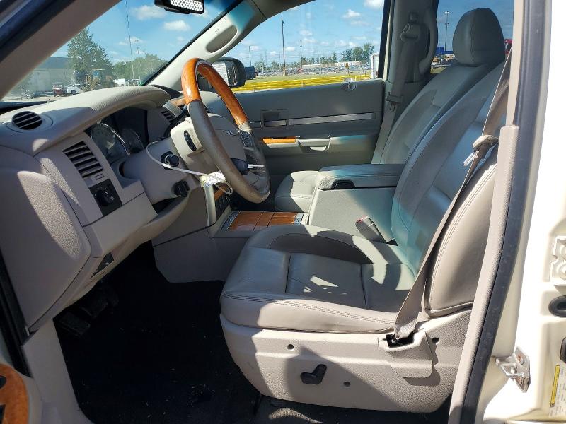 65207946 :رقم المزاد ، 1A8HW582X8F129546 vin ، 2008 Chrysler Aspen مزاد بيع