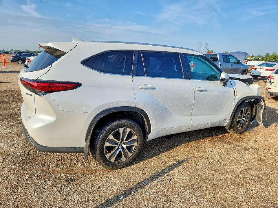 Продаж на аукціоні авто 2023 Toyota Highlander Hybrid, vin: 5TDKBRCH6PS120112, номер лоту: 65375536