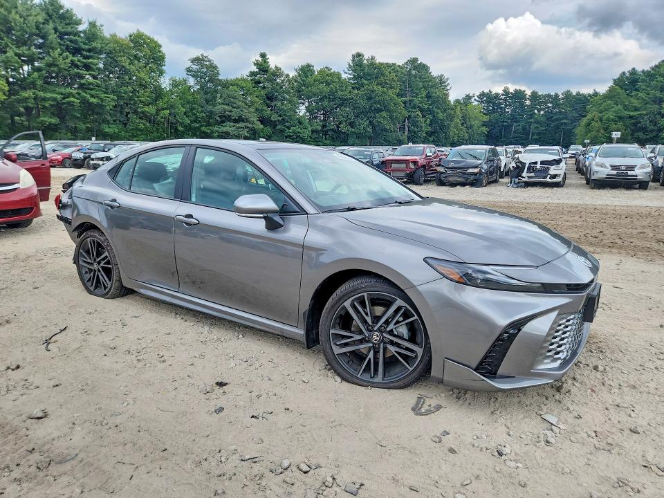 Продаж на аукціоні авто 2026 Toyota Camry, vin: 4T1DBADKXTU545970, номер лоту: 66960616