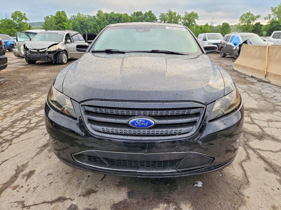 63612356 :رقم المزاد ، 1FAHP2KT9BG188129 vin ، 2011 Ford Taurus مزاد بيع