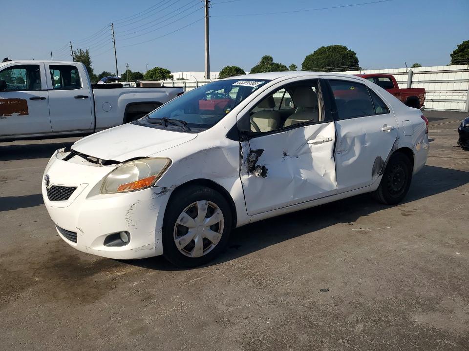 65309186 :رقم المزاد ، JTDBT903991352080 vin ، 2009 Toyota Yaris مزاد بيع