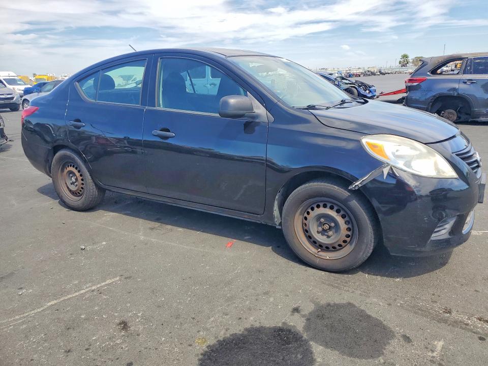 65750956 :رقم المزاد ، 3N1CN7AP8CL810991 vin ، 2012 Nissan Versa مزاد بيع