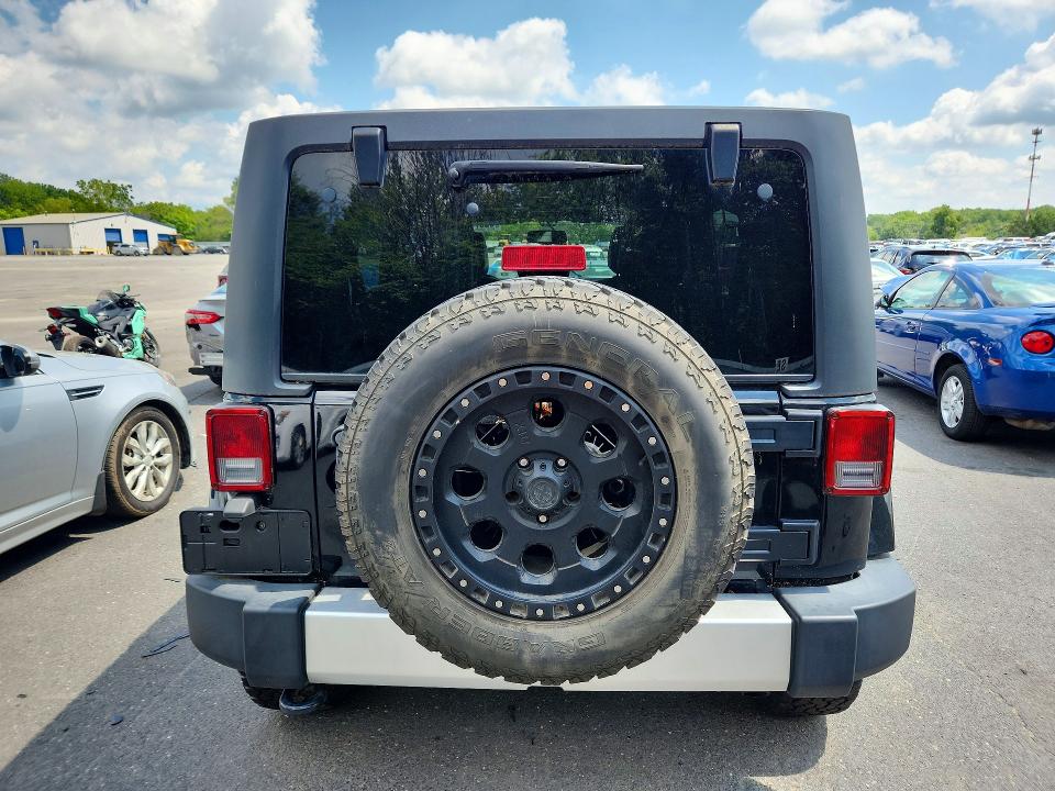 62079296 :رقم المزاد ، 1C4BJWEG1EL141051 vin ، 2014 Jeep Wrangler Unlimited مزاد بيع