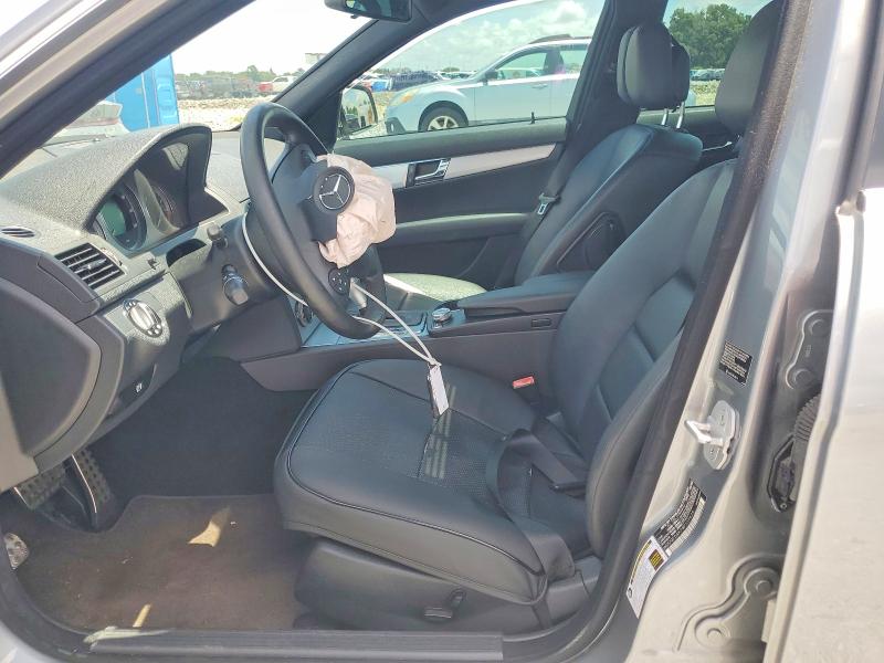 64303476 :رقم المزاد ، WDDGF54X78F159629 vin ، 2008 Mercedes-benz C مزاد بيع