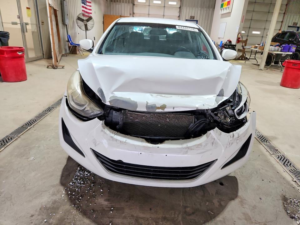 2016 Hyundai Elantra მანქანა იყიდება აუქციონზე, vin: 5NPDH4AE1GH693623, აუქციონის ნომერი: 64433176