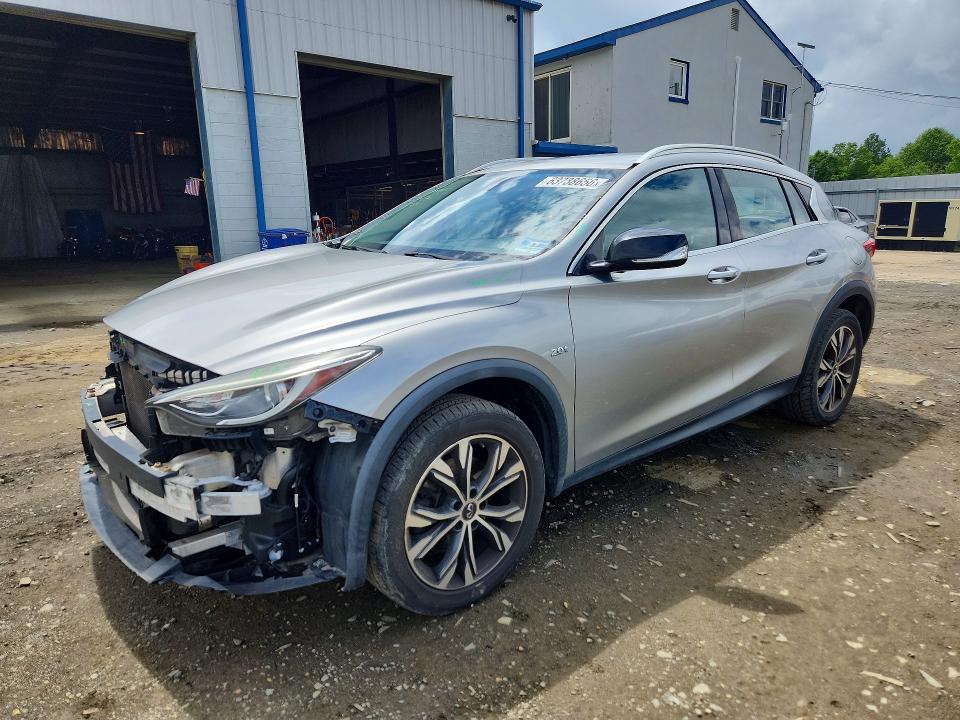63738656 :رقم المزاد ، SJKCH5CR1HA033119 vin ، 2017 Infiniti Qx30 مزاد بيع