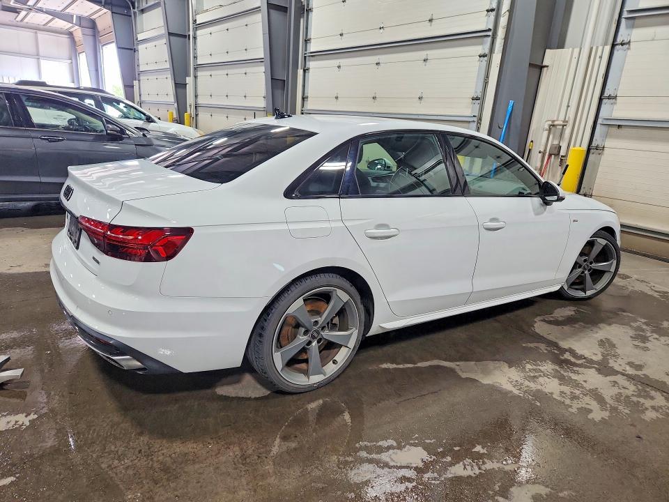 2021 Audi A4 მანქანა იყიდება აუქციონზე, vin: WAUEAAF44MN007025, აუქციონის ნომერი: 63392126
