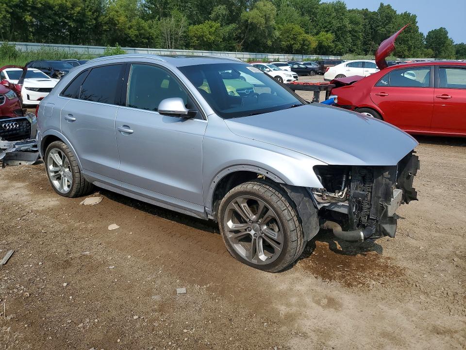 2017 Audi Q3 მანქანა იყიდება აუქციონზე, vin: WA1JCCFS7HR005638, აუქციონის ნომერი: 63883096