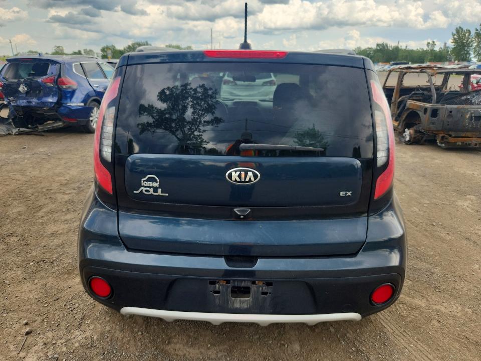 2017 Kia Soul მანქანა იყიდება აუქციონზე, vin: KNDJP3A53H7440194, აუქციონის ნომერი: 64913776