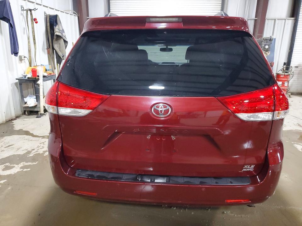 2014 Toyota Sienna მანქანა იყიდება აუქციონზე, vin: 5TDDK3DC0ES089168, აუქციონის ნომერი: 63796756