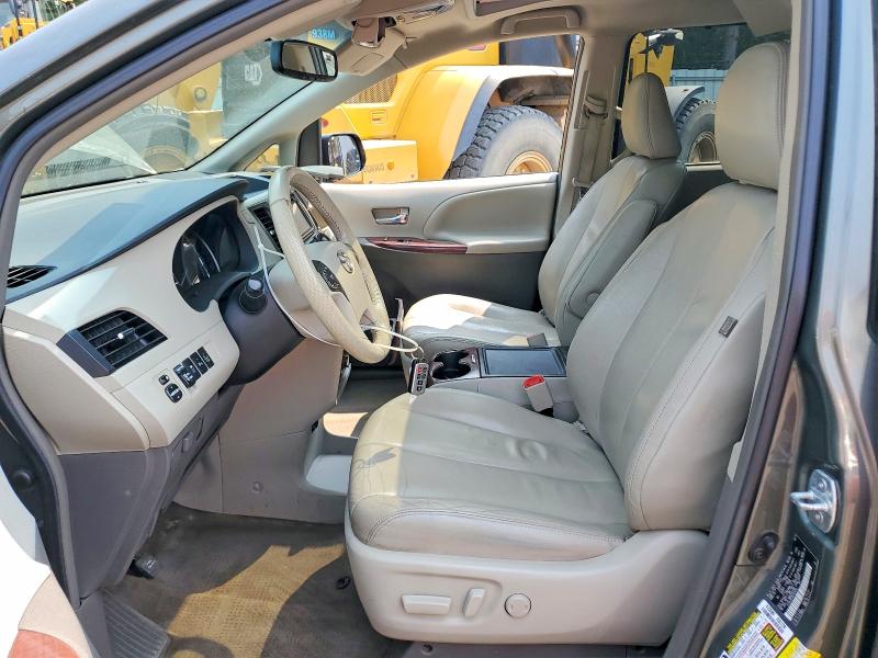 2014 Toyota Sienna მანქანა იყიდება აუქციონზე, vin: 5TDYK3DC9ES524254, აუქციონის ნომერი: 64396306