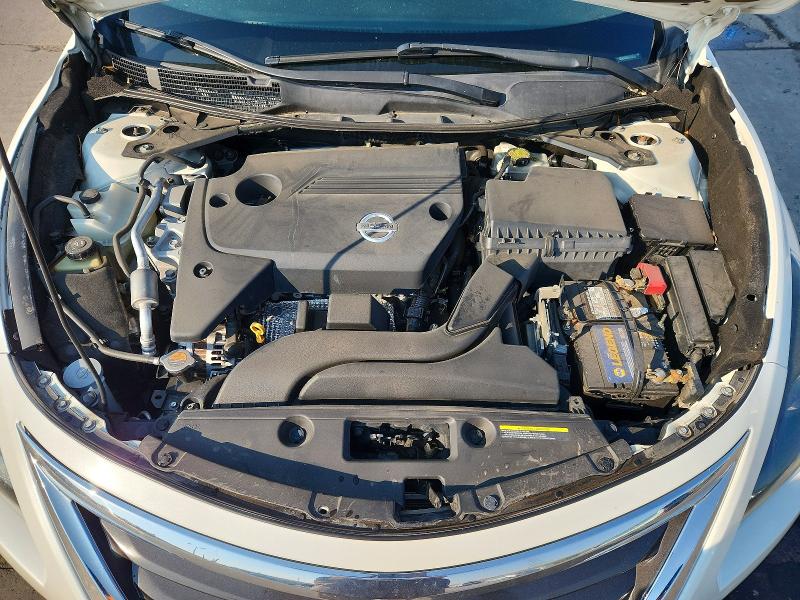 2013 Nissan Altima მანქანა იყიდება აუქციონზე, vin: 1N4AL3AP5DC253768, აუქციონის ნომერი: 62877426