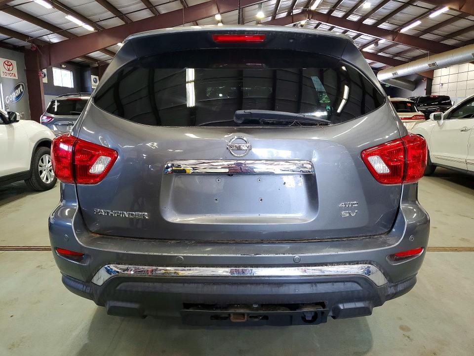 64262486 :رقم المزاد ، 5N1DR2MMXJC664091 vin ، 2018 Nissan Pathfinder مزاد بيع