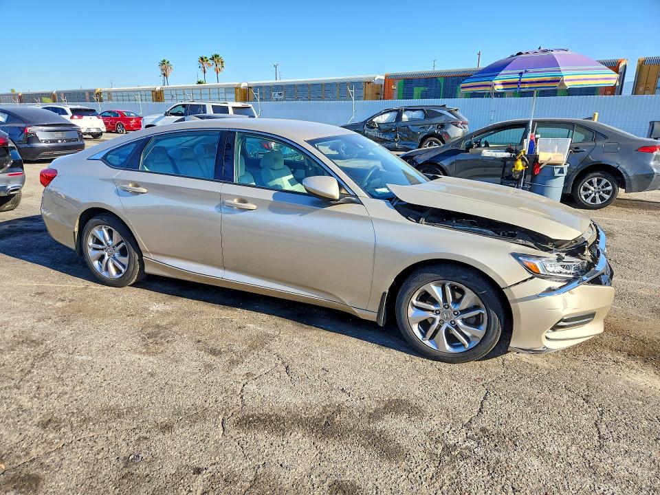 2018 Honda Accord მანქანა იყიდება აუქციონზე, vin: 1HGCV1F14JA182951, აუქციონის ნომერი: 66310246