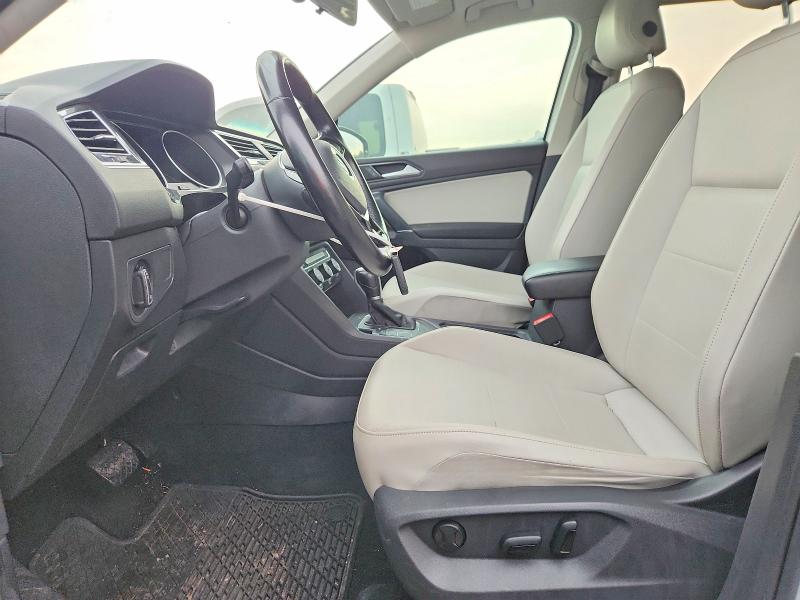 64624636 :رقم المزاد ، 3VV3B7AX4JM001020 vin ، 2018 Volkswagen Tiguan مزاد بيع