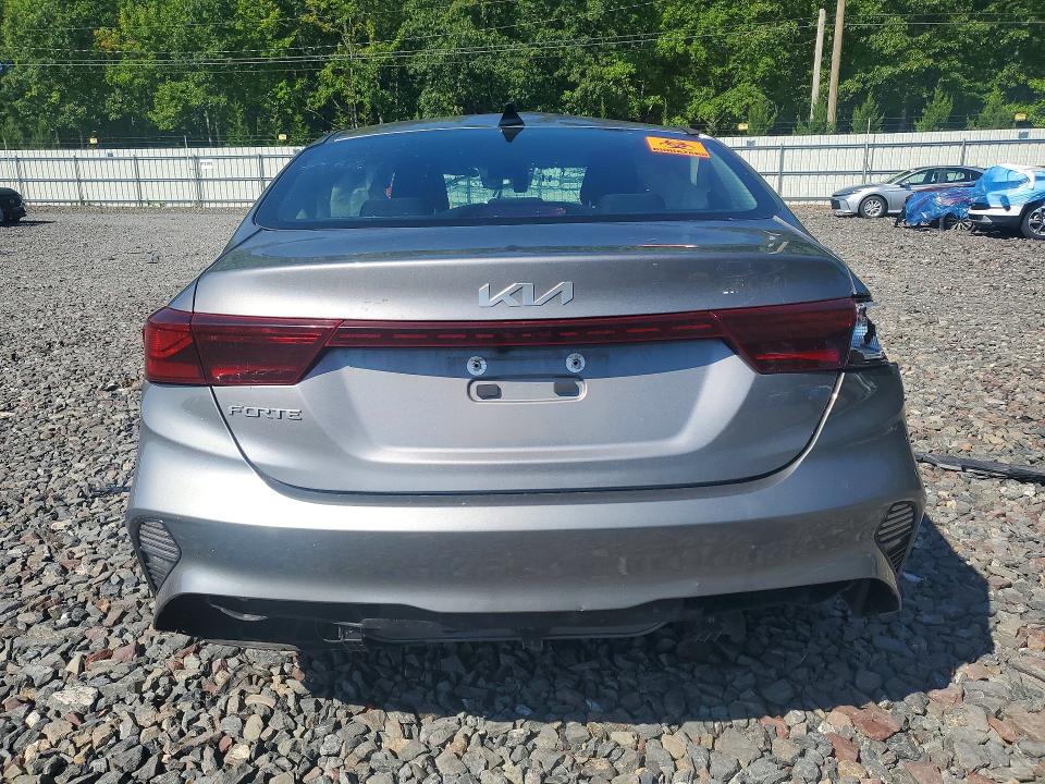 2024 Kia Forte მანქანა იყიდება აუქციონზე, vin: 3KPF24AD5RE761074, აუქციონის ნომერი: 63617826