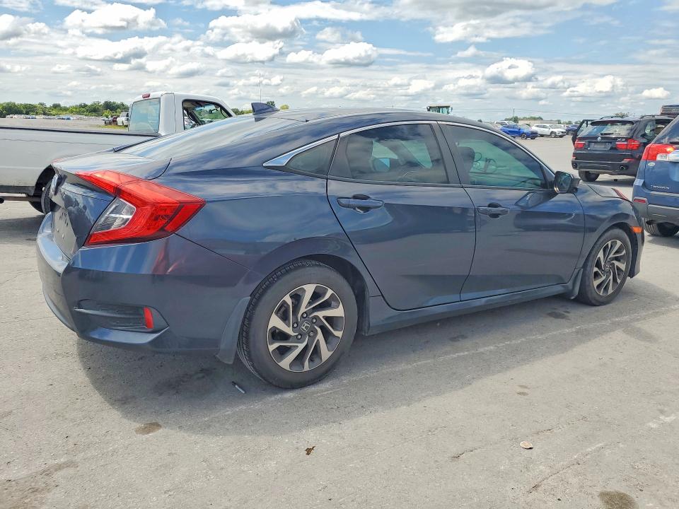 2018 Honda Civic მანქანა იყიდება აუქციონზე, vin: 19XFC2F70JE001255, აუქციონის ნომერი: 63895466