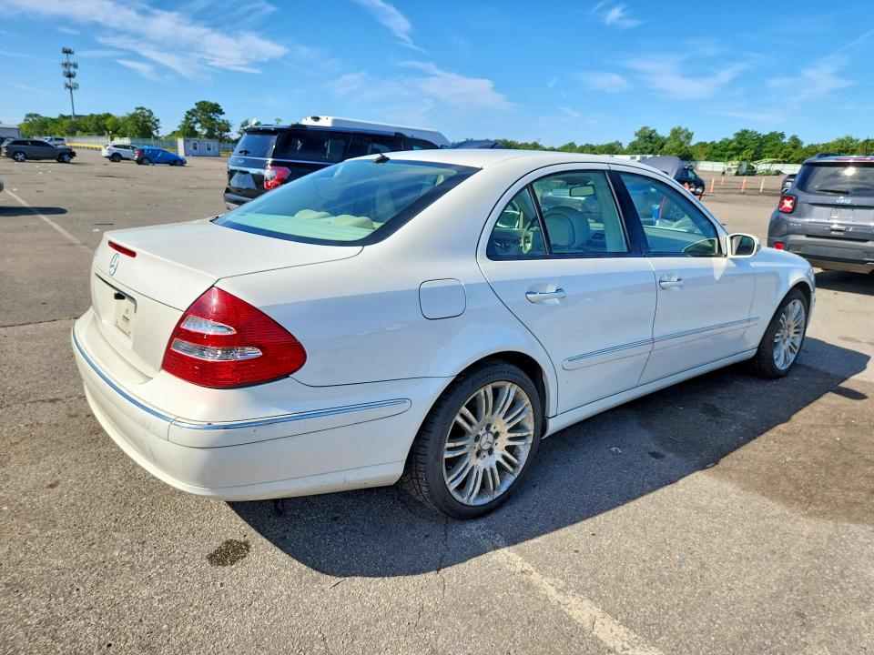 63777366 :رقم المزاد ، WDBUF56J66A861536 vin ، 2006 Mercedes-benz E مزاد بيع