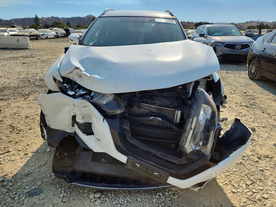 66384066 :رقم المزاد ، KNMAT2MT0HP561314 vin ، 2017 Nissan Rogue مزاد بيع