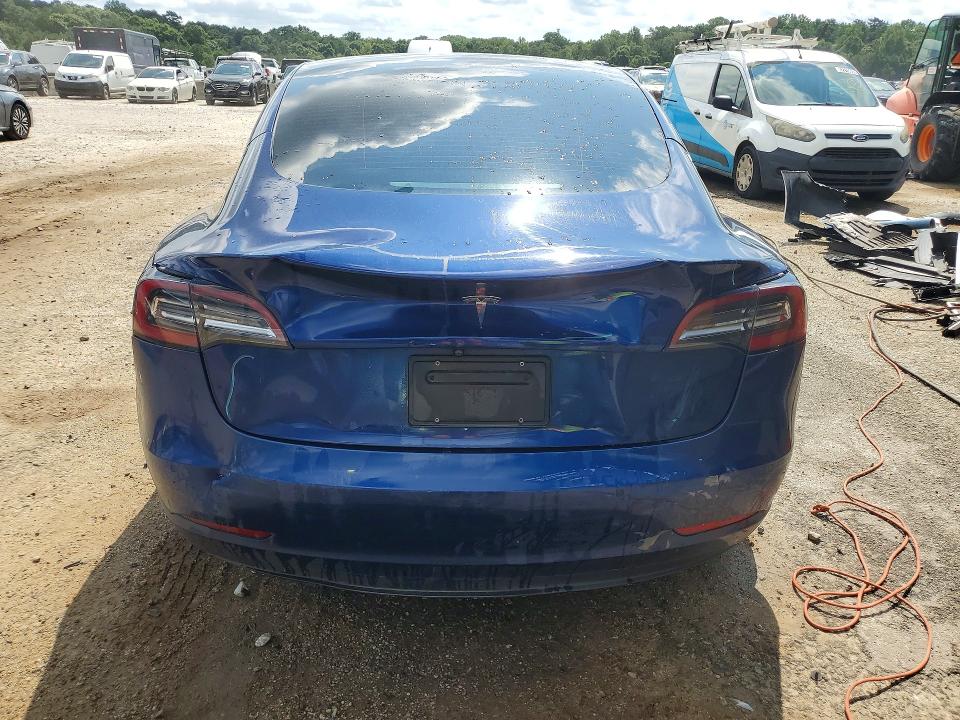 2022 Tesla Model 3 მანქანა იყიდება აუქციონზე, vin: 5YJ3E1EA8NF369879, აუქციონის ნომერი: 63949966