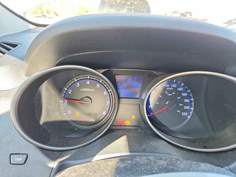 Продажа на аукционе авто 2011 Hyundai Tucson, vin: KM8JTCAC2BU252006, номер лота: 64903836