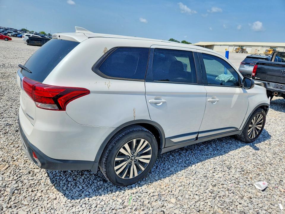 Продажа на аукционе авто 2019 Mitsubishi Outlander, vin: JA4AD2A30KZ047907, номер лота: 64691076