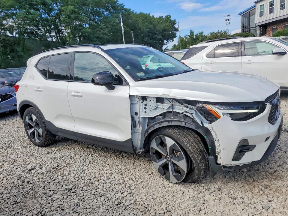 Продаж на аукціоні авто 2024 Volvo Xc40, vin: YV4L12UL8R2347875, номер лоту: 63560786