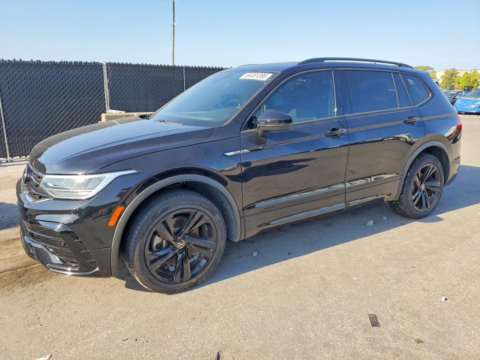 64481396 :رقم المزاد ، 3VVCB7AX0PM089962 vin ، 2023 Volkswagen Tiguan مزاد بيع