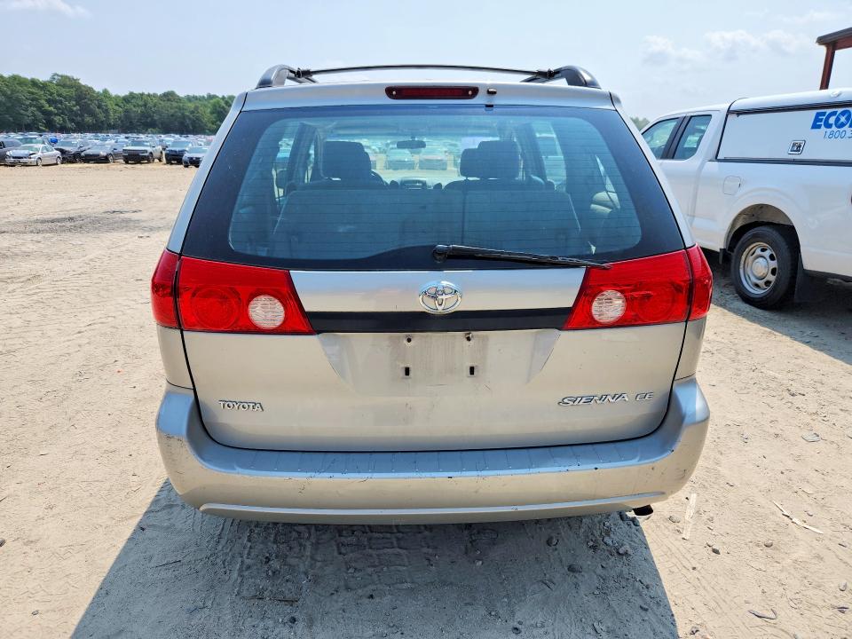 64227426 :رقم المزاد ، 5TDZK23C97S042208 vin ، 2007 Toyota Sienna مزاد بيع