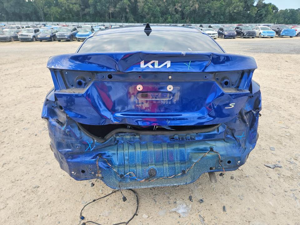 2022 Kia Forte მანქანა იყიდება აუქციონზე, vin: 3KPF24AD8NE418964, აუქციონის ნომერი: 65888536