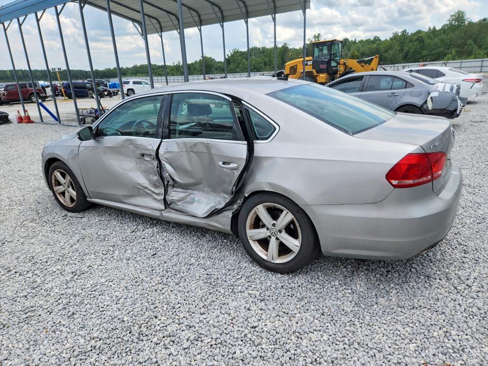 65178076 :رقم المزاد ، 1VWBP7A33DC008374 vin ، 2013 Volkswagen Passat مزاد بيع