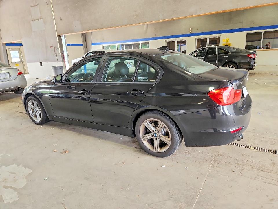 64574366 :رقم المزاد ، WBA3B5G50FNS17708 vin ، 2015 Bmw 328 مزاد بيع