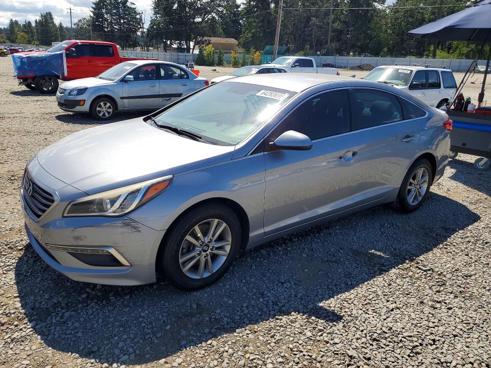 2015 Hyundai Sonata მანქანა იყიდება აუქციონზე, vin: 5NPE24AFXFH004515, აუქციონის ნომერი: 64283696