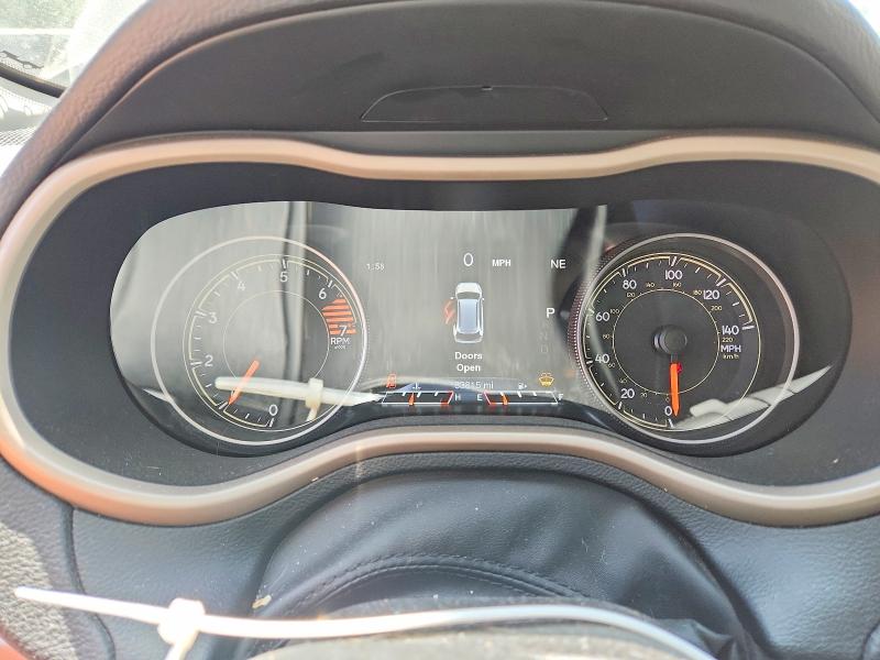 64041226 :رقم المزاد ، 1C4PJLDB7HW516891 vin ، 2017 Jeep Cherokee مزاد بيع