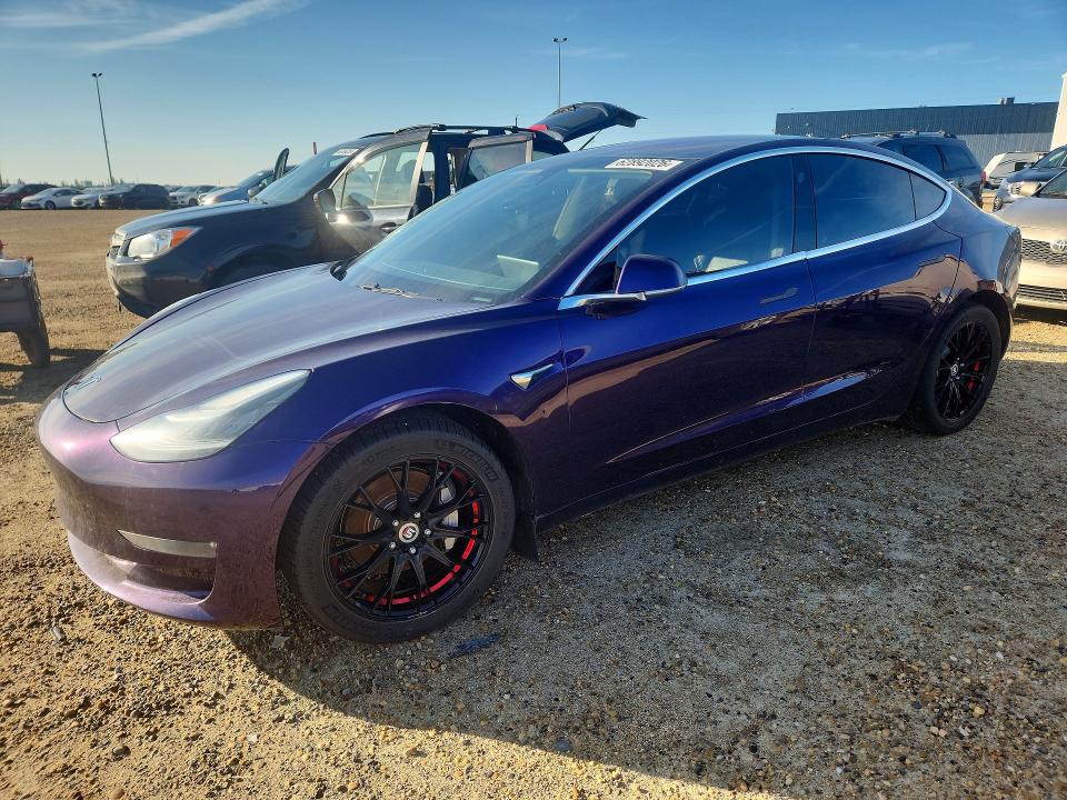 62892026 :رقم المزاد ، 5YJ3E1EBXJF109485 vin ، 2018 Tesla Model 3 مزاد بيع