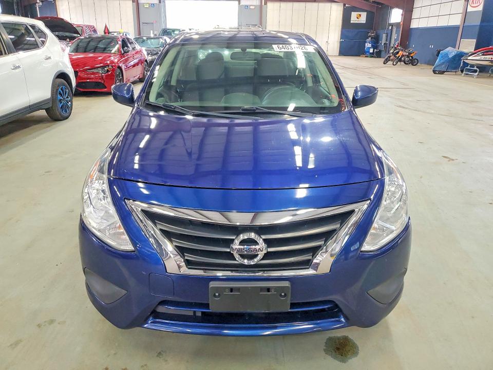 64037026 :رقم المزاد ، 3N1CN7APXKL869085 vin ، 2019 Nissan Versa مزاد بيع
