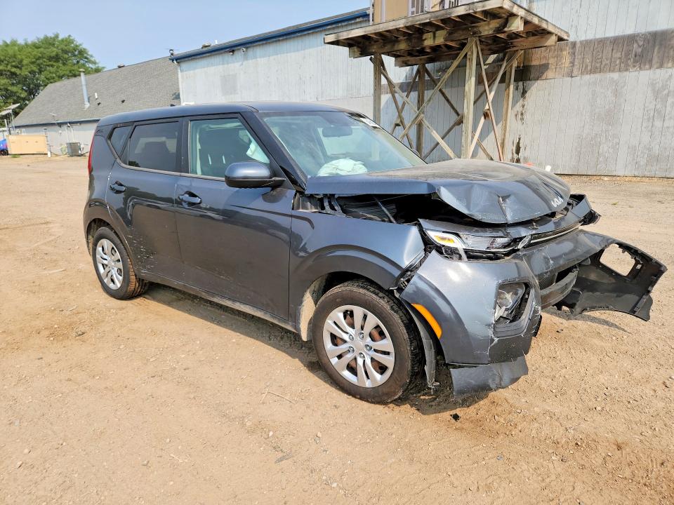 64630546 :رقم المزاد ، KNDJ23AU6N7810765 vin ، 2022 Kia Soul مزاد بيع