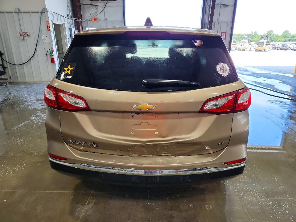 64842836 :رقم المزاد ، 2GNAXJEV4J6320965 vin ، 2018 Chevrolet Equinox مزاد بيع