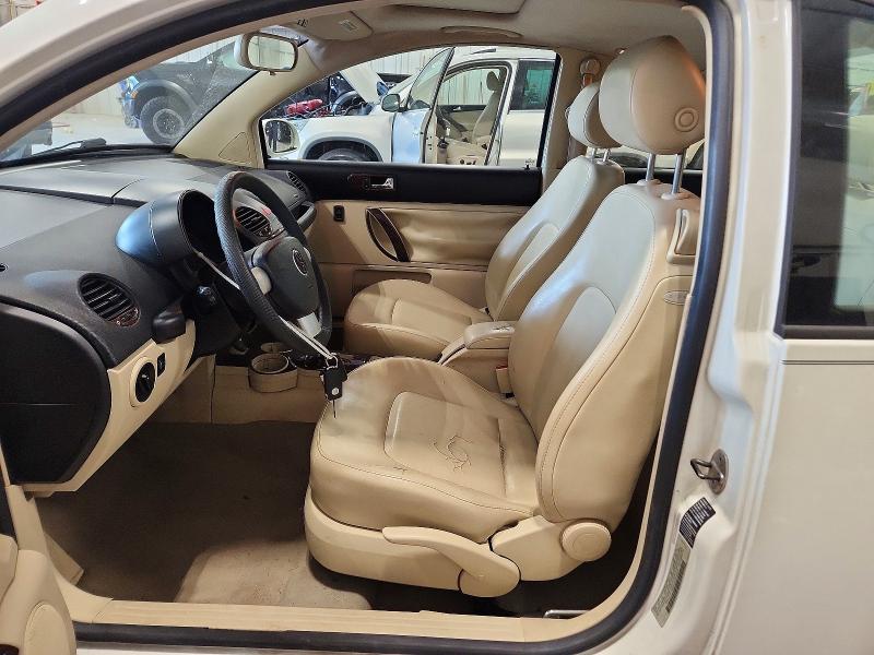 64432736 :رقم المزاد ، 3VWCK31CX5M408945 vin ، 2005 Volkswagen New Beetle مزاد بيع