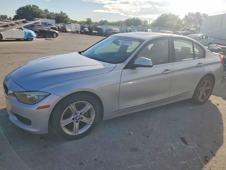 66262416 :رقم المزاد ، WBA3B1C56DF462468 vin ، 2013 Bmw 320 مزاد بيع